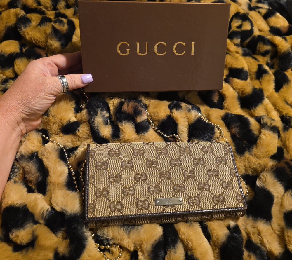 Gucci Beige/Brown GG Supreme Chain Crossbody
